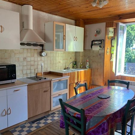 Joli Appartement Dans Une Maison Ancienne Ax-les-Thermes Buitenkant foto