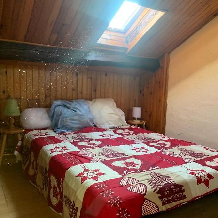Joli Appartement Dans Une Maison Ancienne Ax-les-Thermes Buitenkant foto