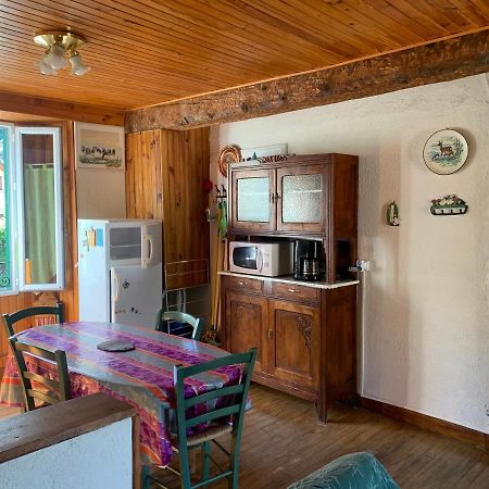 Joli Appartement Dans Une Maison Ancienne Ax-les-Thermes Buitenkant foto