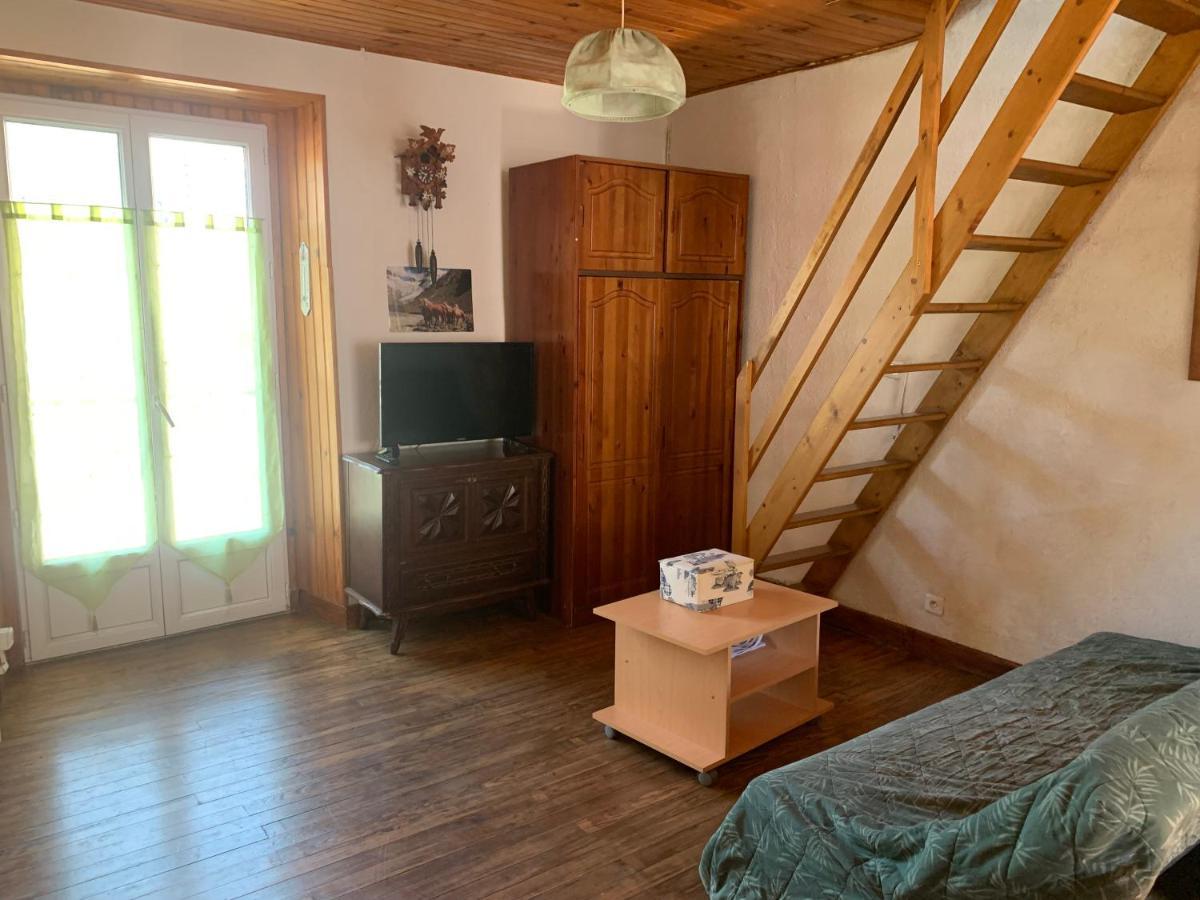 Joli Appartement Dans Une Maison Ancienne Ax-les-Thermes Buitenkant foto