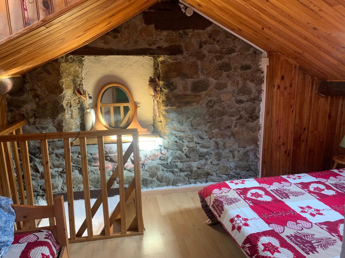 Joli Appartement Dans Une Maison Ancienne Ax-les-Thermes Buitenkant foto